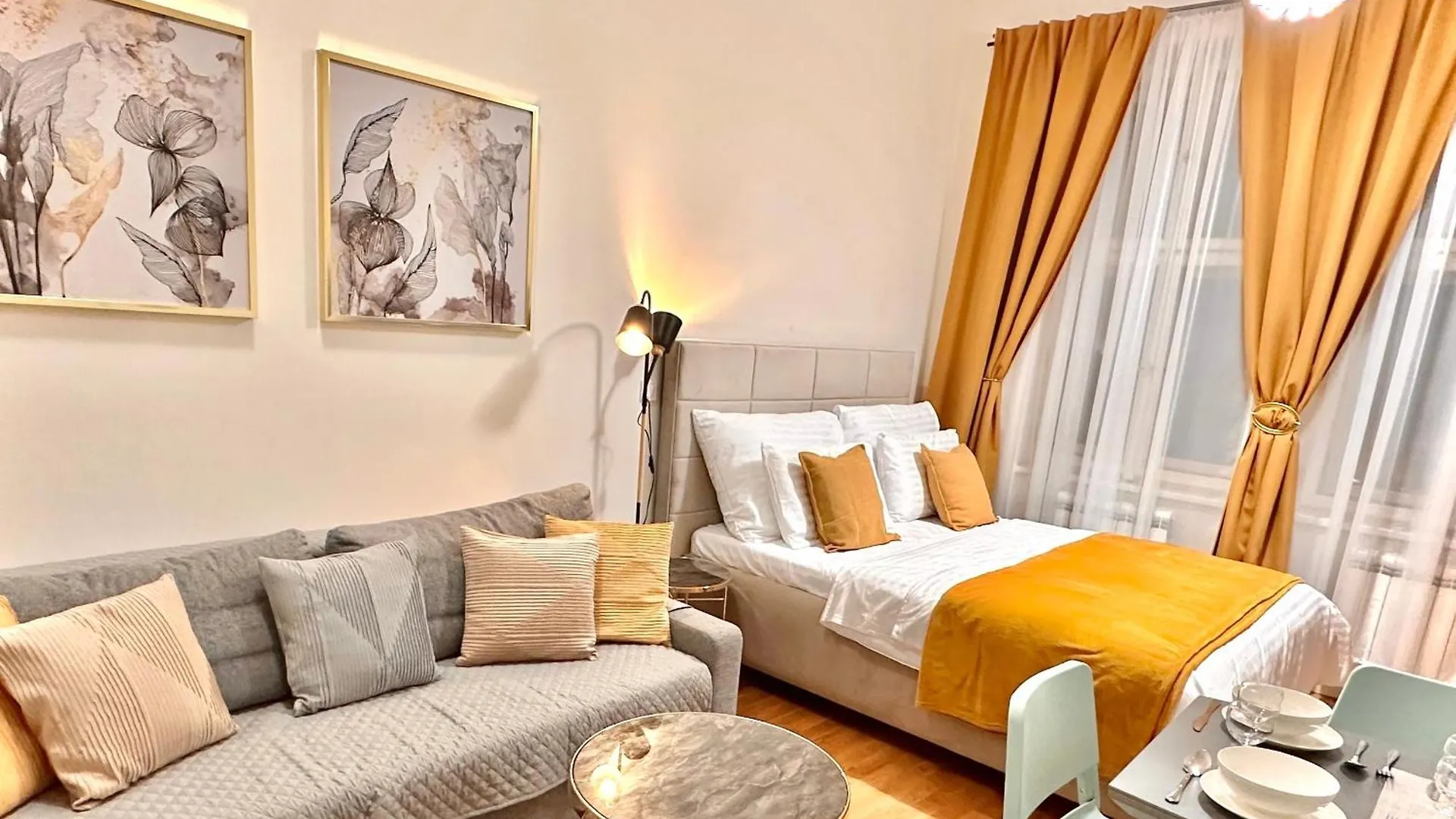 Modern 2 Bed-Room Apartment In Prague 1 With Stunning National Museum View